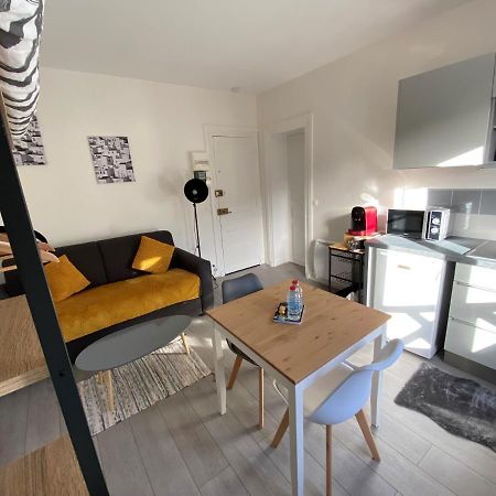 Enghien-Les-Bains : Studio Au Coeur Du Centre Ville Esterno foto