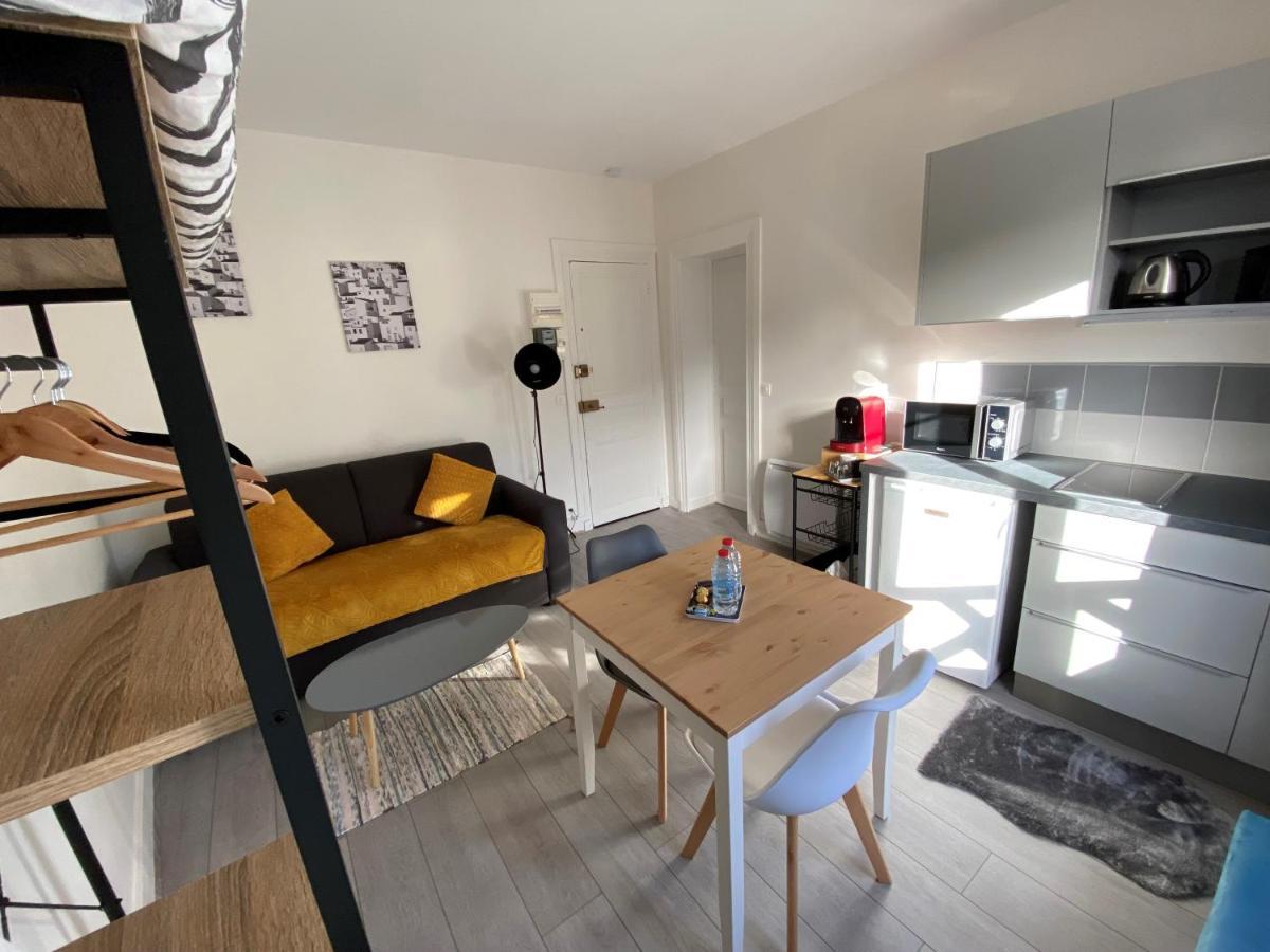 Enghien-Les-Bains : Studio Au Coeur Du Centre Ville Esterno foto